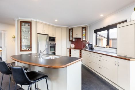 Photo of property in 1167 Devon Road, Bell Block, New Plymouth, 4373