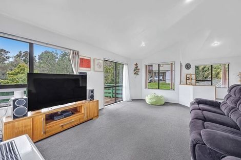 Photo of property in 364a Glenfield Road, Glenfield, Auckland, 0629
