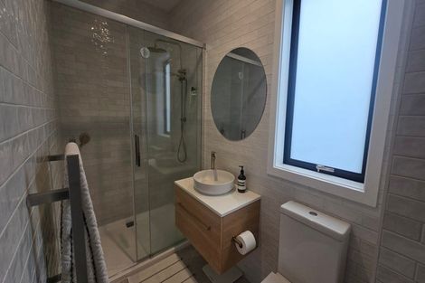 Photo of property in 52 Tiketike Way, Brooklyn, Wellington, 6021