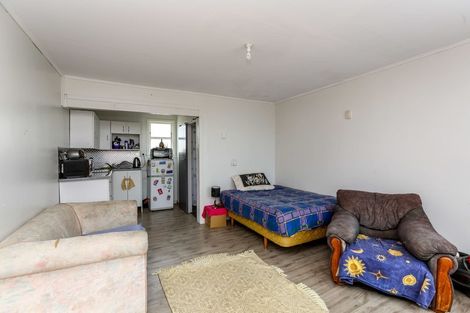Photo of property in 22 Weymouth Street, New Plymouth, 4310