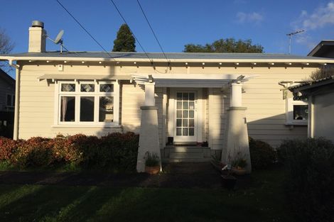 Photo of property in 32 Mewburn Avenue, Mount Eden, Auckland, 1024