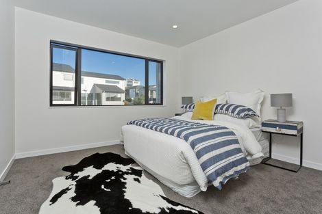 Photo of property in 12 Moki Place, Long Bay, Auckland, 0630