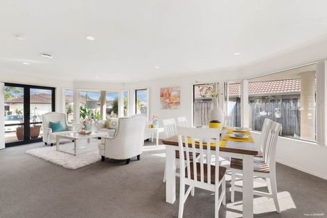 Photo of property in 14 Ballydonegan Rise, East Tamaki, Auckland, 2013