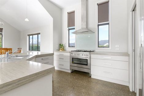 Photo of property in 15 Malbec Place, Rototuna, Hamilton, 3210