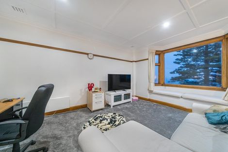 Photo of property in 4/246 Oriental Parade, Oriental Bay, Wellington, 6011