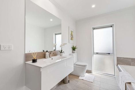 Photo of property in 16 Kiwa Crescent, Gulf Harbour, Whangaparaoa, 0930