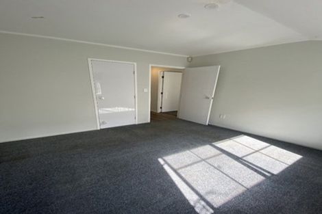 Photo of property in 7 Hamblyn Place, Ranui, Auckland, 0612