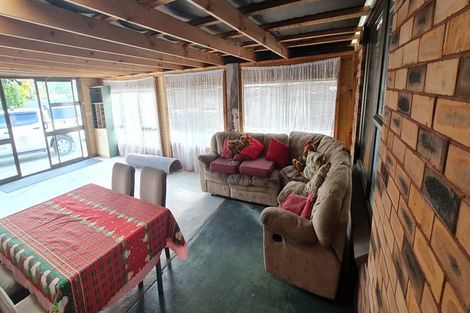 Photo of property in 72 Valentine Street, Papakura, 2110