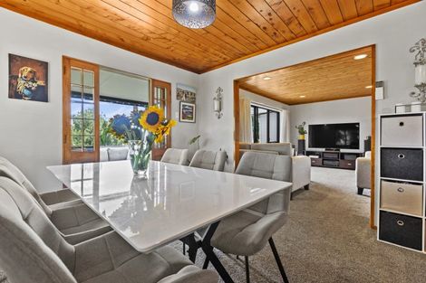 Photo of property in 192 Mangorei Road, Merrilands, New Plymouth, 4312