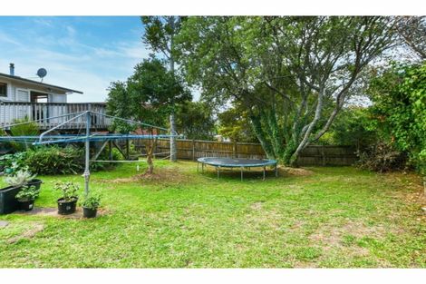 Photo of property in 20 Hartley Terrace, Massey, Auckland, 0614