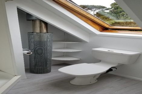 Photo of property in 48 Turanga Road, Henderson Valley, Auckland, 0612