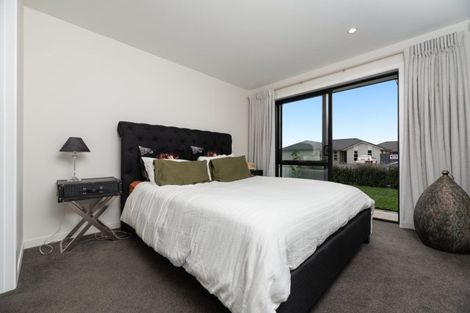 Photo of property in 14 Harding Drive, Papamoa Beach, Papamoa, 3118
