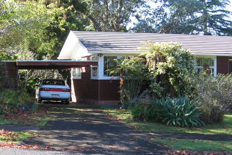 Photo of property in 163 Edgewater Drive, Pakuranga, Auckland, 2010