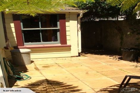 Photo of property in 44 Rolleston Street, Mount Cook, Wellington, 6021