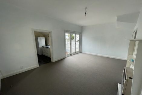 Photo of property in 120 Brougham Street, Mount Victoria, Wellington, 6011