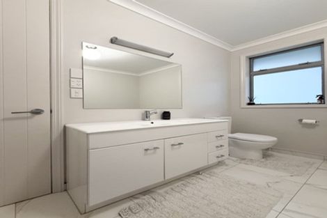 Photo of property in 23 Redvale Rise, Redvale, Albany, 0794