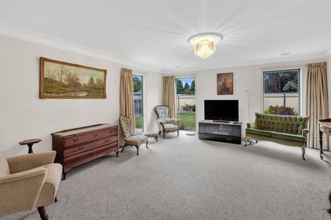 Photo of property in 16 Maria Street, Lumsden, 9730