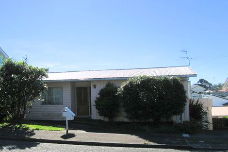 Photo of property in 20 Kahikatea Grove, Paparangi, Wellington, 6037