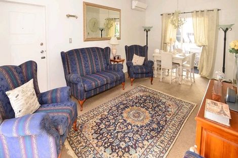 Photo of property in 1/612 Beach Road, Browns Bay, Auckland, 0630