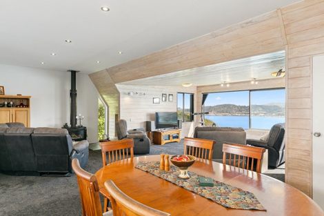 Photo of property in 3 Countess Close, Maupuia, Wellington, 6022