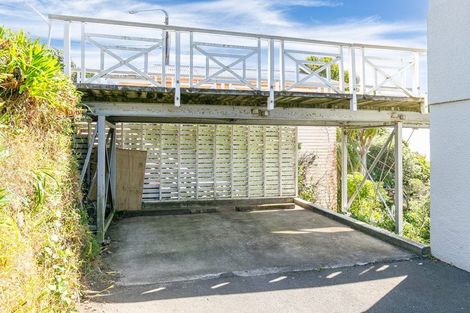 Photo of property in Grafon Court Flats, 3/53 Grafton Road, Roseneath, Wellington, 6011