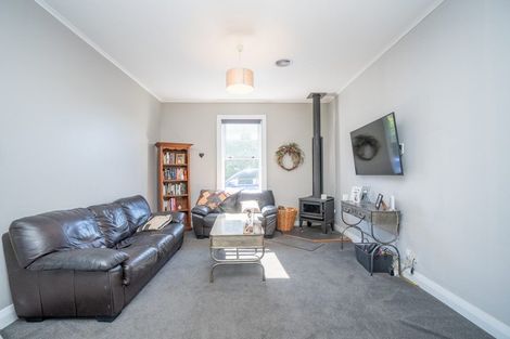 Photo of property in 37 Hammond Street, Bulls, 4818