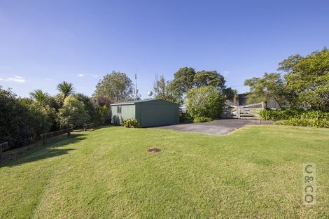 Photo of property in 1 Hawkes Access Road, Waitoki, Silverdale, 0994