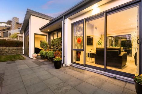 Photo of property in 6 The Fjord, Aotea, Porirua, 5024