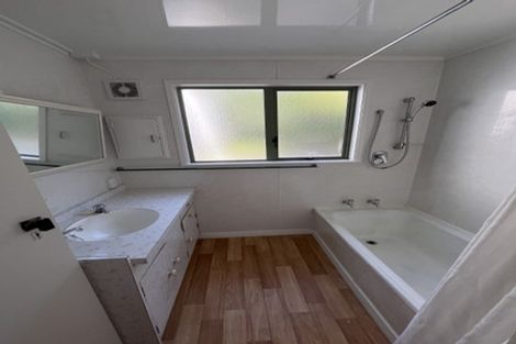 Photo of property in 21 Fraser Avenue, Johnsonville, Wellington, 6037