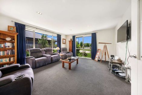 Photo of property in 9 Cunneen Place, Aidanfield, Christchurch, 8025