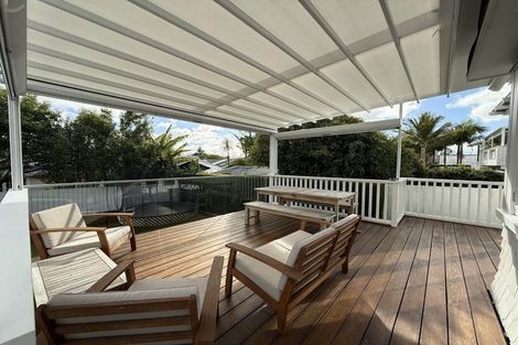 Photo of property in 8 Cumberland Avenue, Westmere, Auckland, 1022