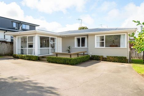 Photo of property in 4a Gibson Road, Dinsdale, Hamilton, 3204