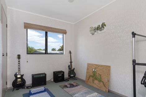 Photo of property in 4 Greenpark Way, Greerton, Tauranga, 3112