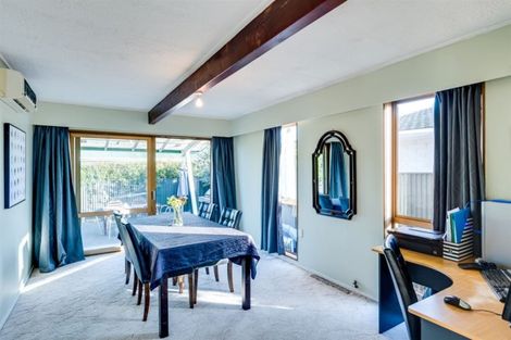 Photo of property in 6 Somerset Place, Taradale, Napier, 4112