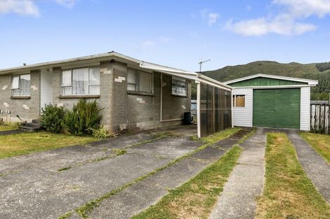 Photo of property in 34b Matthews Road, Wainuiomata, Lower Hutt, 5014