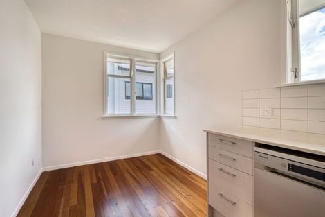 Photo of property in 6 Kotahi Road, Mount Wellington, Auckland, 1062