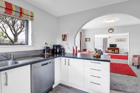 Photo of property in 1/14 Gatonby Place, Avonhead, Christchurch, 8042