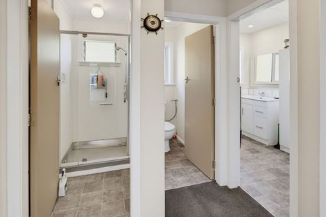 Photo of property in 10 Seaview Crescent, Picton, 7220