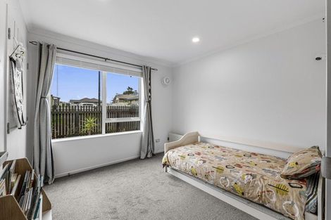 Photo of property in 16 Verdot Close, Kumeu, 0810
