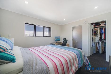 Photo of property in 28b Estuary Road, Weymouth, Auckland, 2103