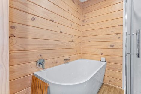 Photo of property in 842 South Head Road, South Head, Helensville, 0874