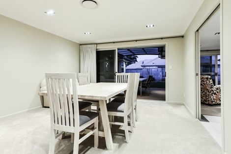 Photo of property in 17 Compton Grove, Huntington, Hamilton, 3210