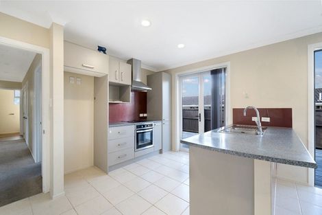 Photo of property in 79 Godley Road, Green Bay, Auckland, 0604