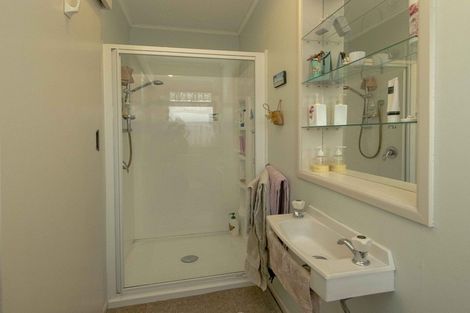 Photo of property in 28 Mcgregor Avenue, Pirimai, Napier, 4112