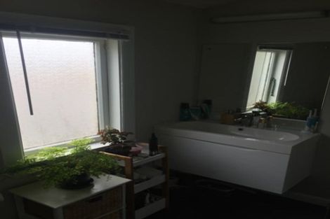 Photo of property in 17 Portland Crescent, Thorndon, Wellington, 6011