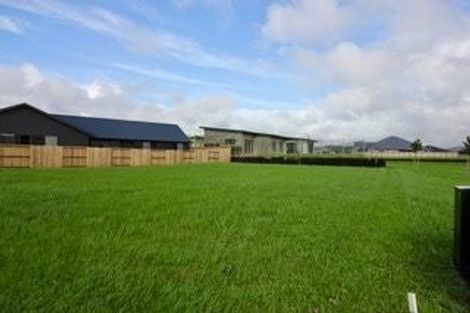 Photo of property in 19 Ngaroma Crescent, Whitianga, 3510