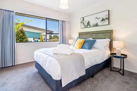 Photo of property in 140 Fisher Parade, Farm Cove, Auckland, 2012