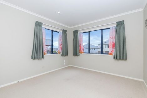 Photo of property in 13 Sonoma Crescent, Oteha, Auckland, 0632