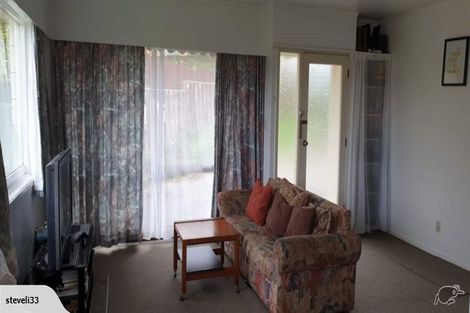 Photo of property in 2/219 Forrest Hill Road, Forrest Hill, Auckland, 0620