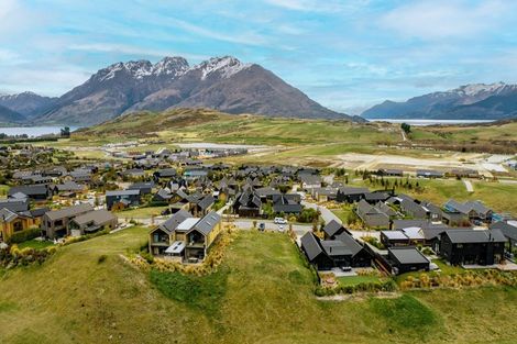 Photo of property in 24 Falconer Rise, Jacks Point, Queenstown, 9371
